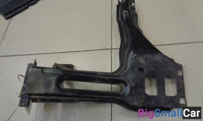 Кронштейн фар правый от Land Rover Range Rover 3 2002-2012 - купить Адлере