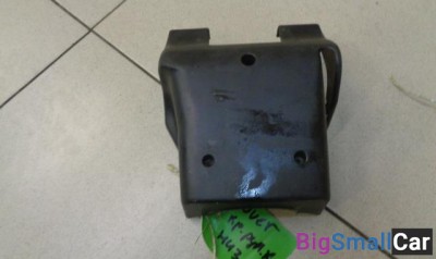 Кожух рулевой колонки нижний от Land Rover Freelander 1997-2006