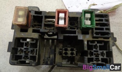 Блок предохранителей подкапотный от Kia Sportage 1993-2006 - купить Адлере