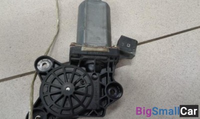 Моторчик стеклоподъемника задний левый от Mercedes-Benz S-Class W220 1998-2005