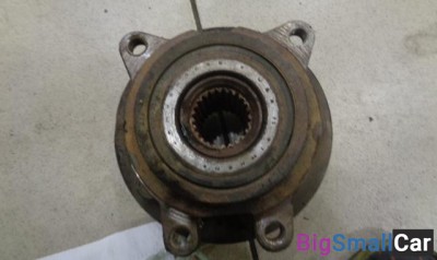 Ступица передняя от Land Rover Discovery 2 1998-2004 - купить Адлере