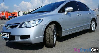 В разборе Хонда Цивик 4д бампер передний оригинал - купить Адлере