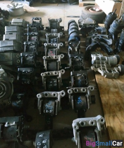 Подушка двигателя Митсубиси Лансер 10 - купить Адлере