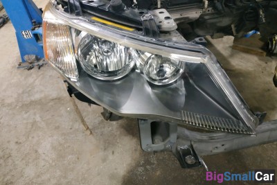 Mitsubishi Outlander xl фара правая ксенон - купить Адлере