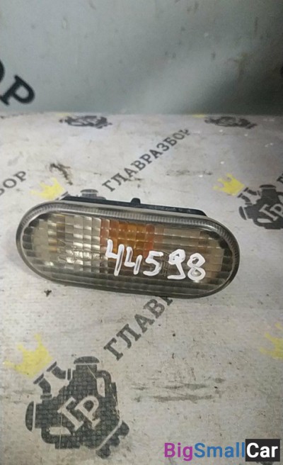 Повторитель поворота в крыло Passat  B5  седан 1996-2000 б/у - купить Адлере