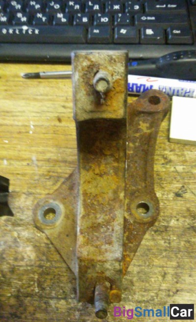 Кронштейн промежуточного вала привода Focus II 2005-2008, Fiesta 1995-2000, C-MAX 2003-2011б/у - купить Адлере