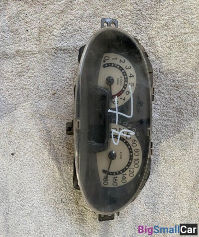 Панель приборов Toyota Vitz (10) - купить Адлере