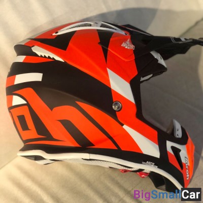 Шлем AIROH Aviator ACE orange/black L AVA Шлем AIROH Aviator ACE orange/black L AVA