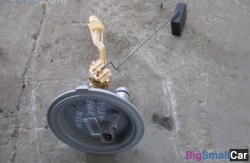 Датчик уровня наполнения прав. (16 Система подачи топлива) 16117183795