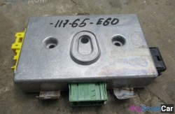 Блок в двери перед. прав. (61 Общее э/оборудование автомобиля) 61356939712