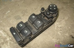 Блок стеклоподъемников перед. лев. (61 Общее э/оборудование автомобиля) 61319122117