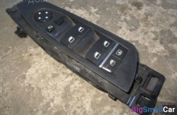 Блок стеклоподъемников перед. лев. (61 Общее э/оборудование автомобиля) 61319241915