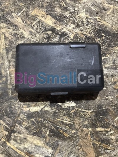 Крышка блока предохранителей renault laguna 2