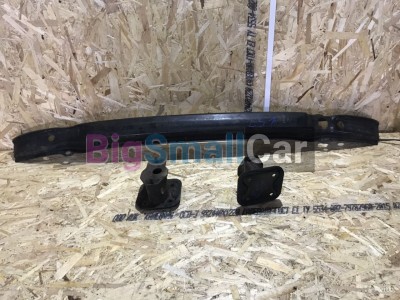 Задний усилитель бампера BMW 5 e60 Задний усилитель бампера BMW 5 e60