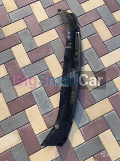 Пластиковая накладка под капотом KIA Ceed 07-12